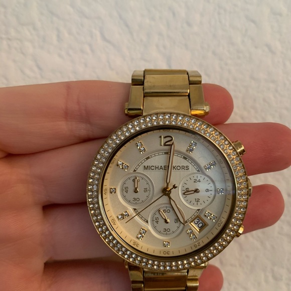 Michael Kors Gold Watch - Picture 3 of 4